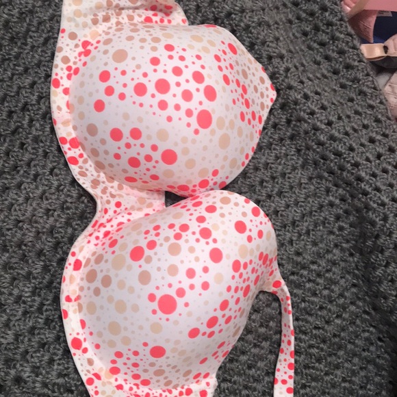 Bra - Picture 1 of 3